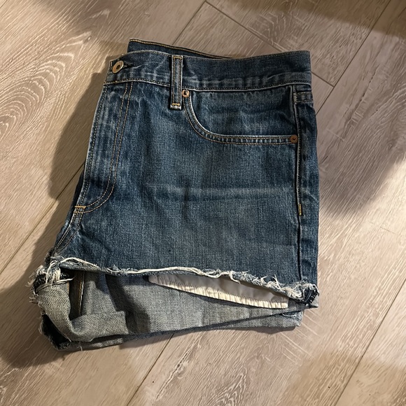 Rag and Bone denim cut off shorts - Picture 2 of 3